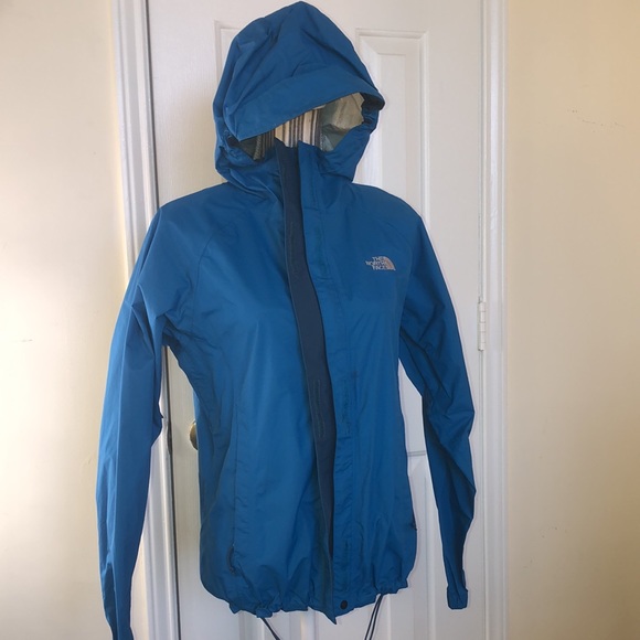 The North Face windbreaker - Picture 2 of 6